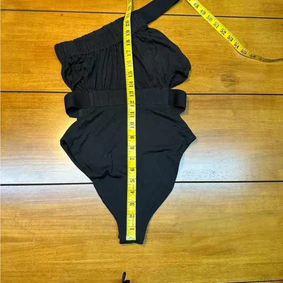 Urban Outfitters Black Asymmetrical Bodysuit - Picture 5 of 10